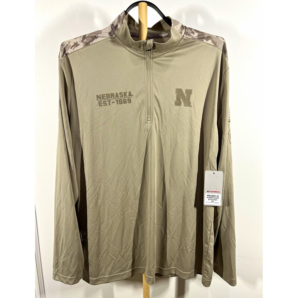 Colosseum Nebraska Cornhuskers 1/4 Zip Mens L Camo Military NWT Salesman Sample